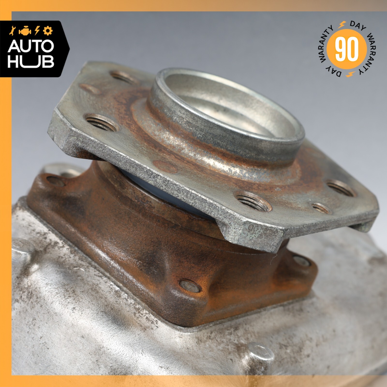 03-10 Maserati Quattroporte M139 Front Left Side Spindle Knuckle Hub OEM