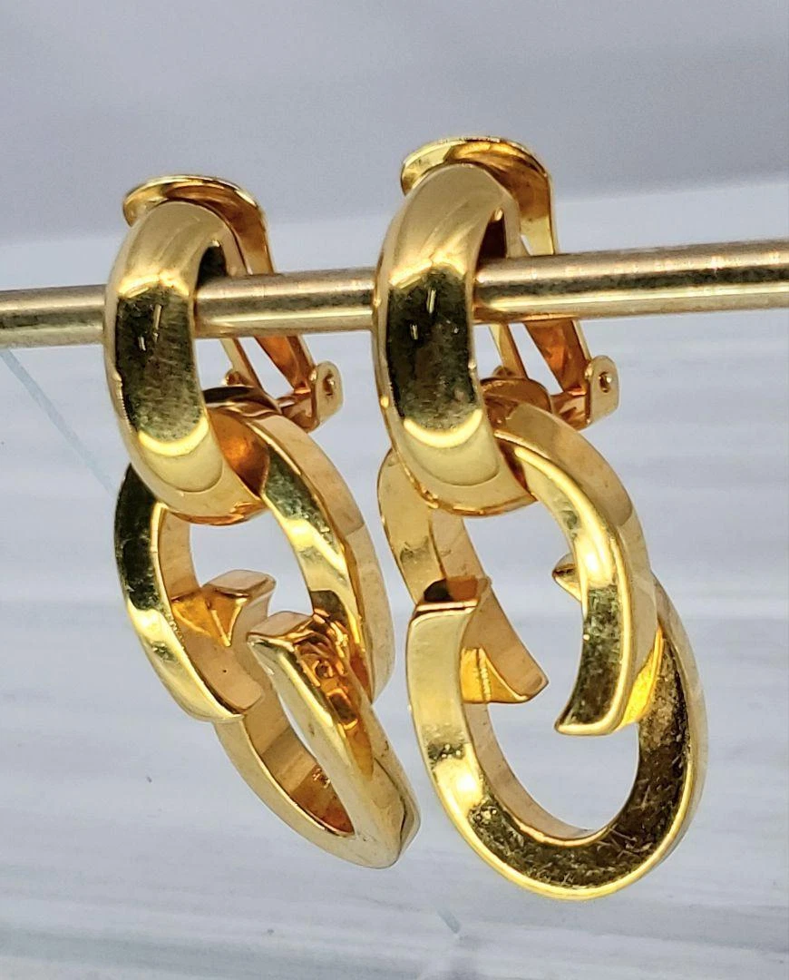 Boucles d'oreilles fer à cheval GUCCI métal doré logo gravé type clip accessoires femme