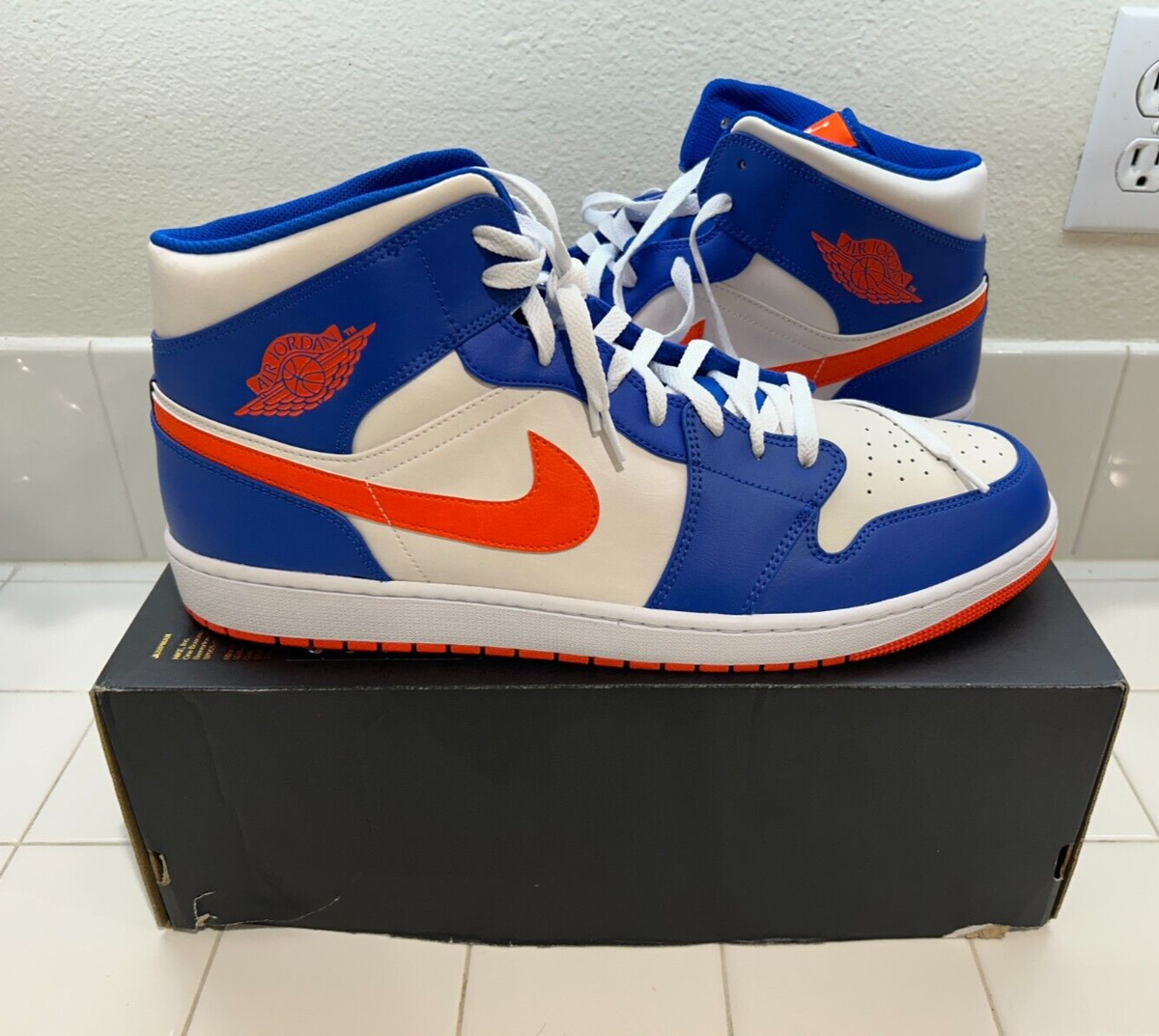 Nike Air Jordan 1 Mid Knicks Orange Blue White 2023 FD1029  display picture 1