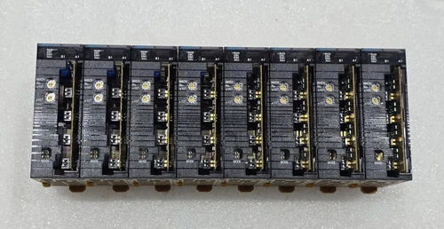 Omron CJ1W-AD081-V1 Analog Input Module