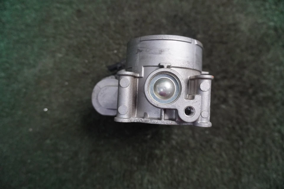 Ford Mustang 2012 2013 3,7 L carrocería del acelerador fabricante de equipos originales 142 k millas AT4E-9F991-EL Foto 3 de 4