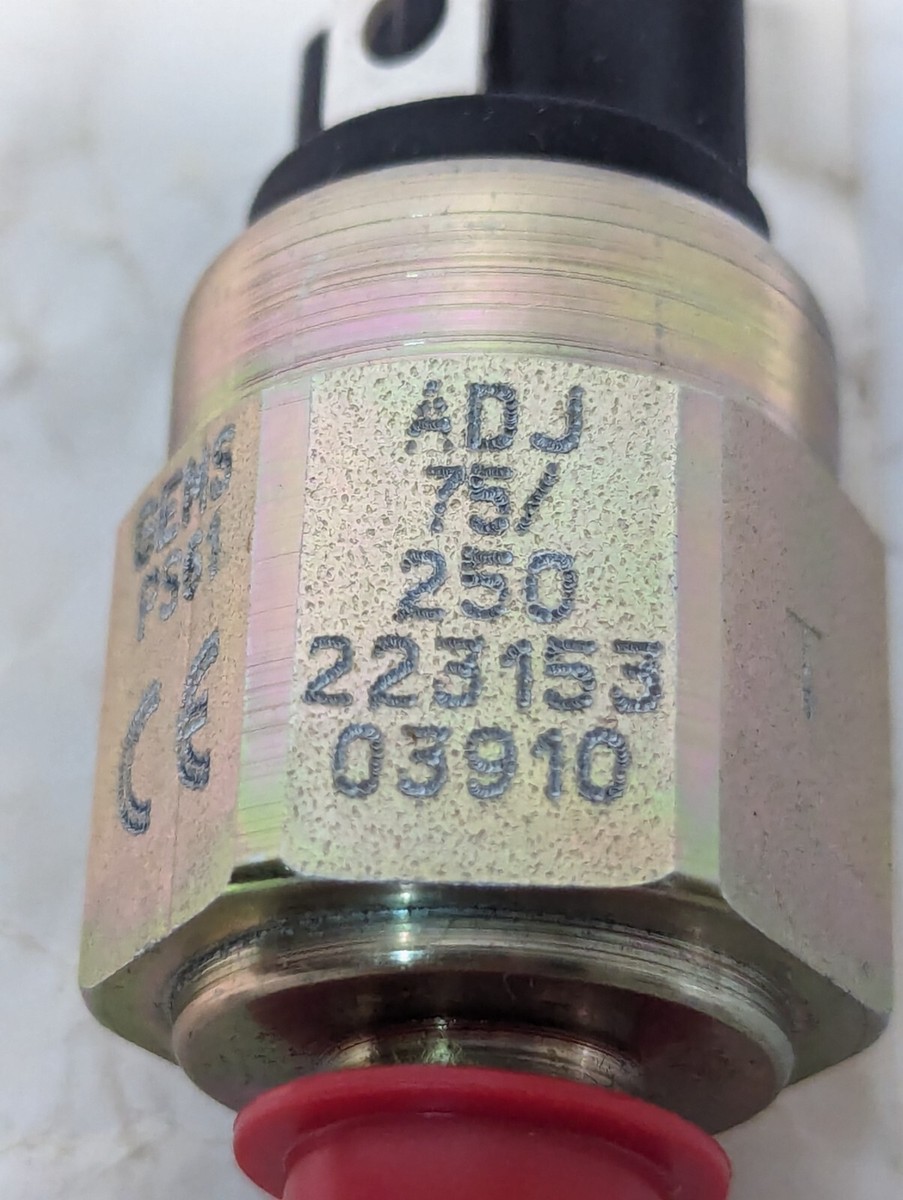 SALTY BRAVE MAGIC SENSOR 煉 610L 84058860-47430625-Speed Sensor For New Holland & Case IH | eBay