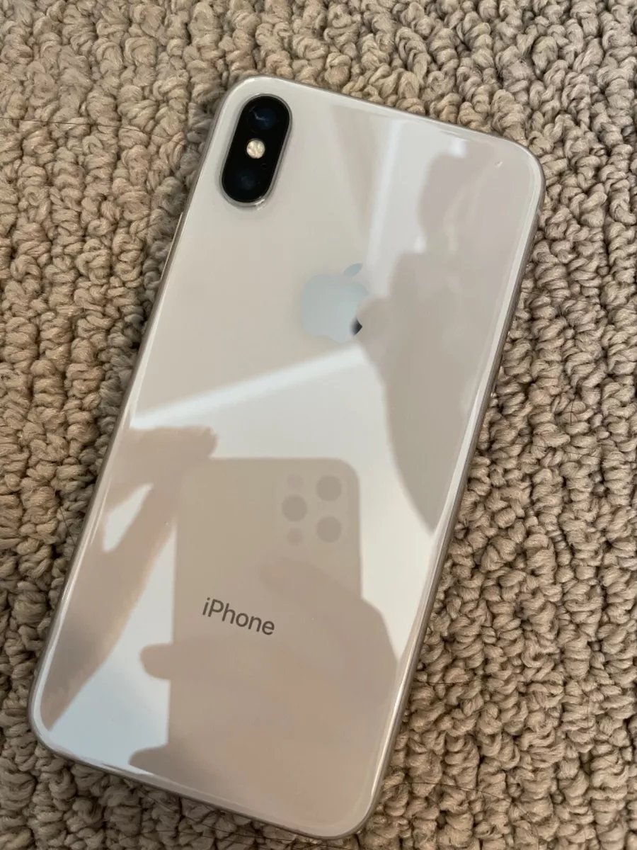 Apple iPhone X - 64GB - White/Silver