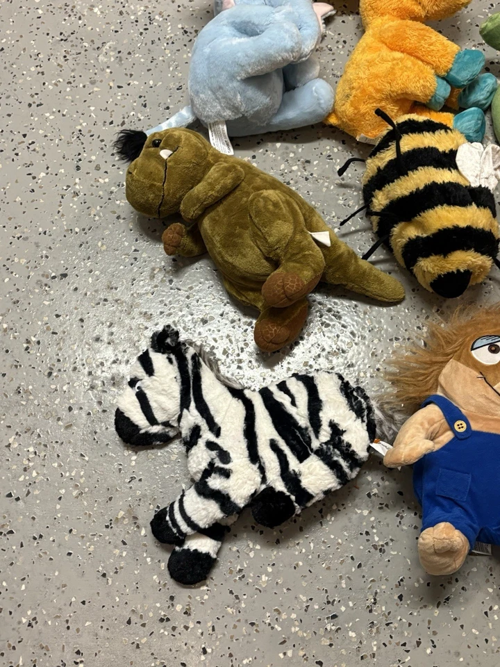 Kohls Cares 毛绒玩具 批量 救事书角色 捆绑出售物品 苏斯博士 教师日托 27 件 — 第 2/4 张图片