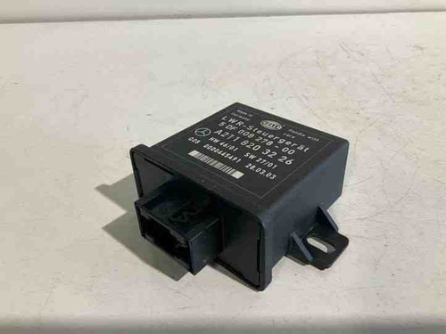 MERCEDES-BENZ E W211 Scheinwerfer-Steuergerät A2118203226 3.00 Diesel 21456659