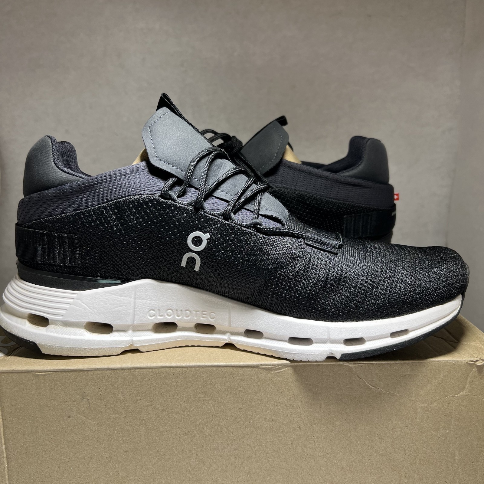 Pre-Owned On Running Cloudnova 'Phantom White' Me… - image 1