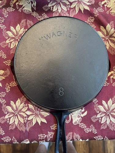 1891-1910 "Wagner" no. 8 Cast Iron Skillet