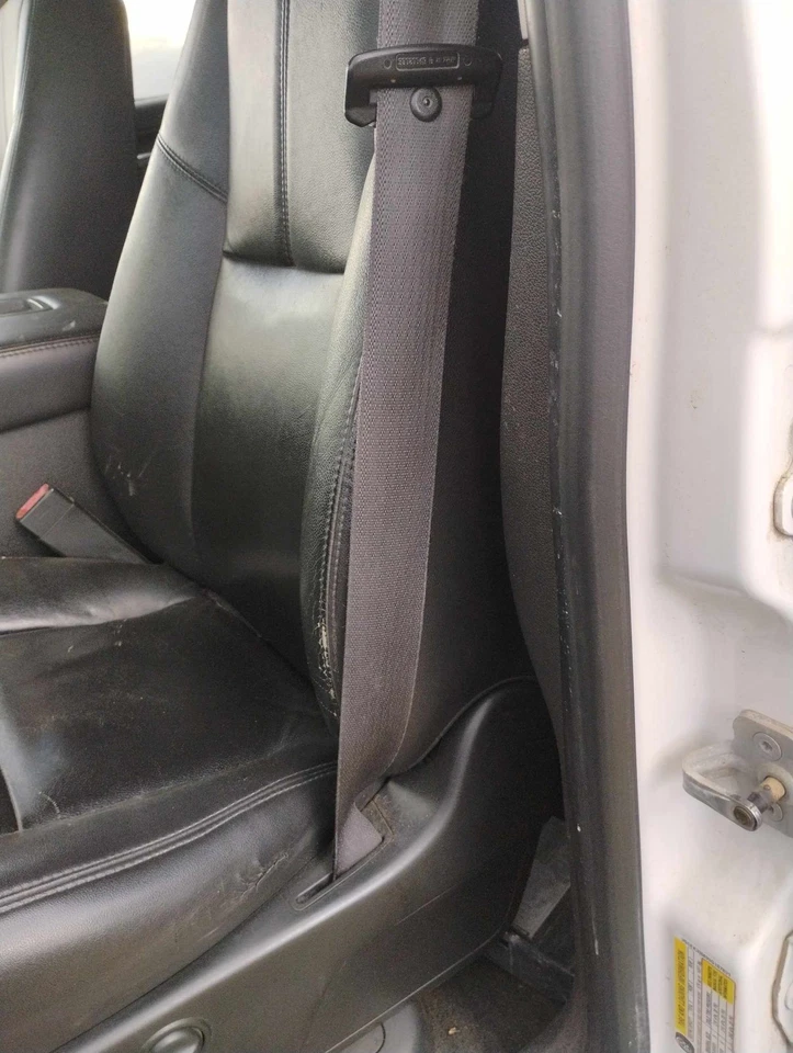 08-09 SILVERADO 1500 Driver LH Black Front Seat Belt Retractor - Image 2 of 3