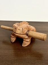 Vtg Wooden Frog Guiro Rasp Percussion Instrument Wood Croaking Frog Hand Carved