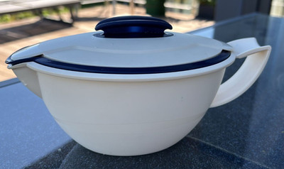 Tupperware Thermo-Duo-Sauciere 400/550 ml weiß-blau TOP Zustand