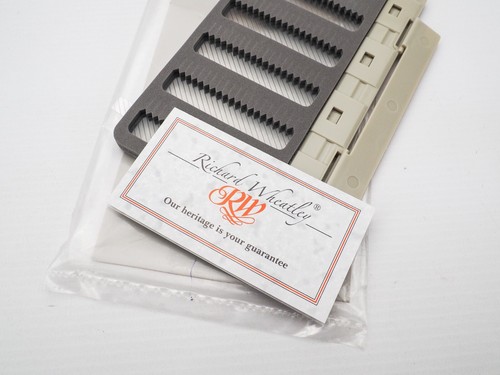 NEW - RICHARD WHEATLEY FLY BOX INSERT ACCESSORY - Picture 4 of 11