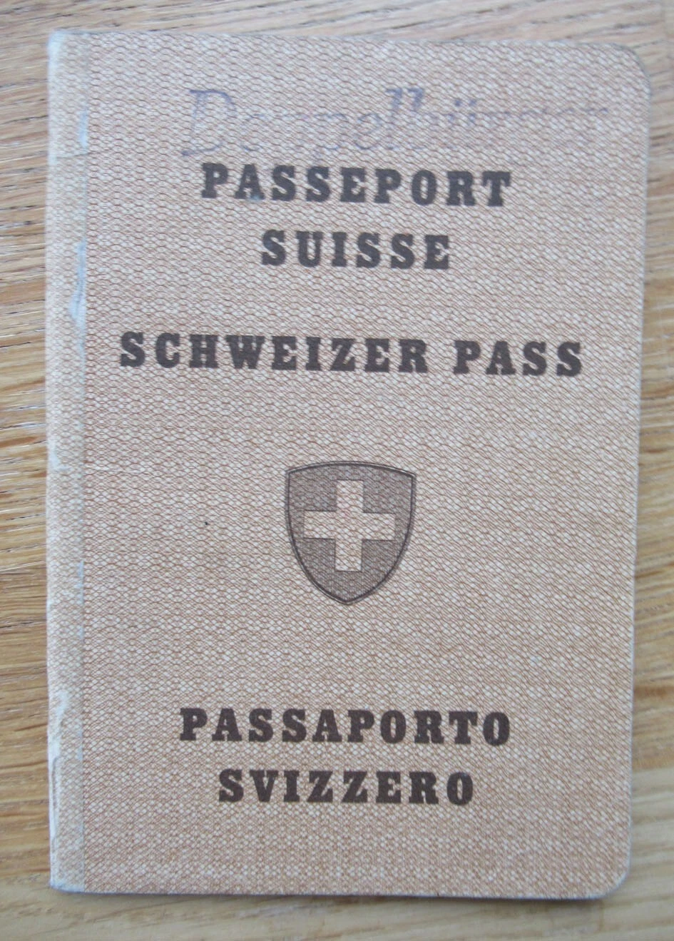 Ausweis Schweiz / Schweizer Pass / Doppelbürger Meldung beim Divisionsgericht 1A - Foto 1 di 1