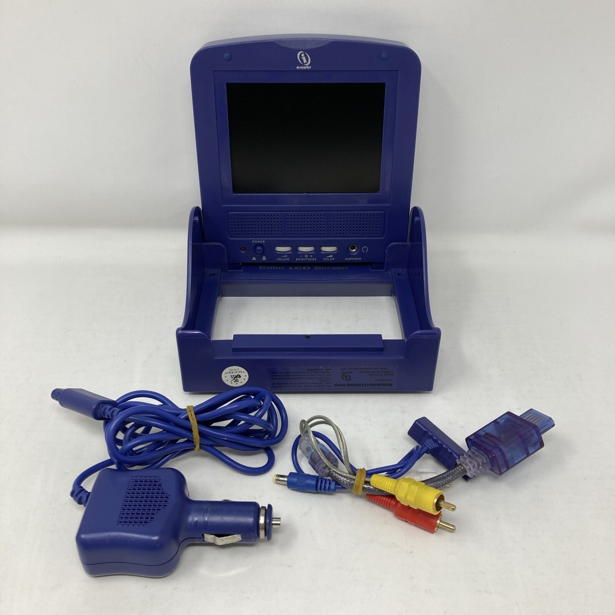 InterAct GameCube Mobile Monitor 5.0 Color LCD Screen w/ Car InterAct GameCube Mobile Monitor 5.0 Color LCD Screen w/ Car