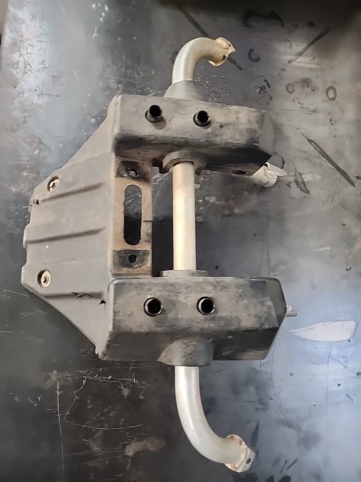 2006-12 Can-am Outlander 400/500/650/800 4x4 Xt Front Bumper - Image 2 of 4