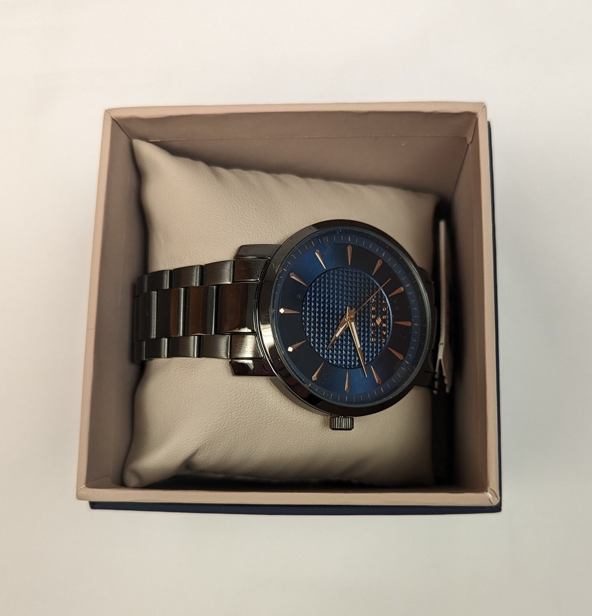 Joseph Abboud Men's Wristwatch Watch Navy & Gunmetal Steel Band