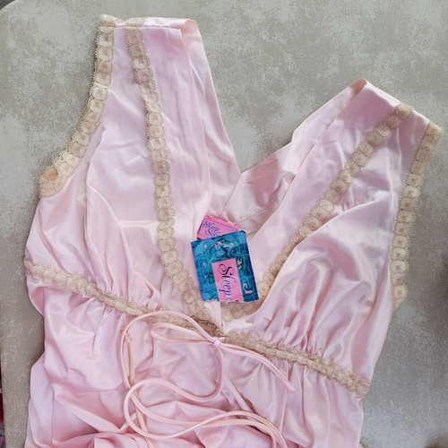 Vintage Vanity Fair Pink Nightgown Size 32 Empire Waist Sweeping Hemline Tricot - Picture 2 of 18
