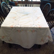 Vintage Beautiful 99" x 66" Oval Floral Embroidered Table Cloth Handmade