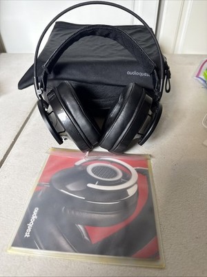 AudioQuest Nighthawk Carbon Semi-Open Around-The-Ear Headphones