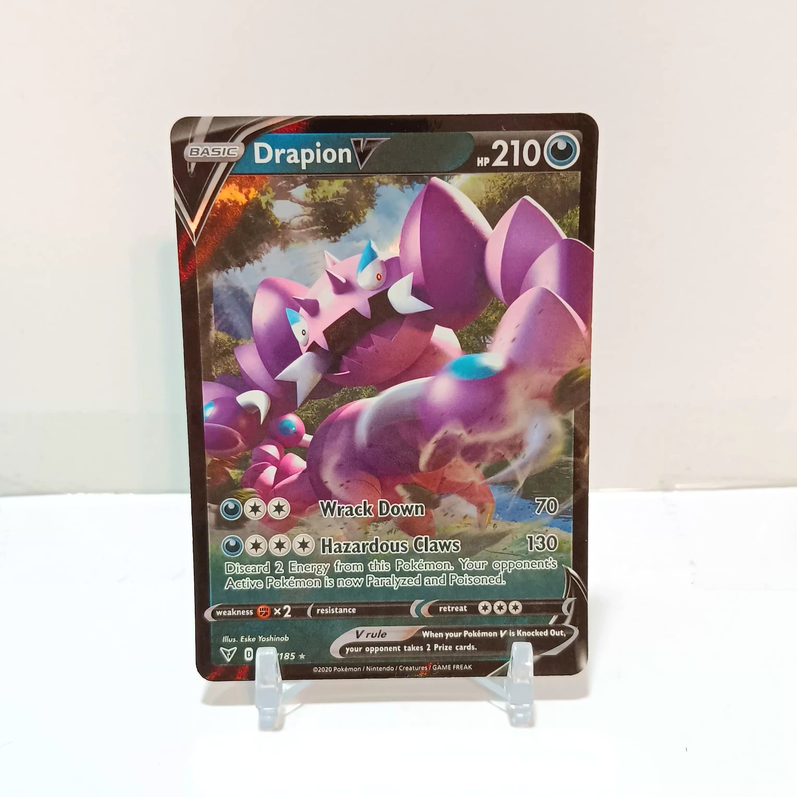 Pokémon Drapion V 106/185 NM Vivid Voltage