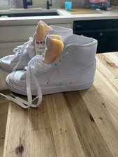Nike Blazer Mid 77 Vintage Triple White Women s Sneaker CZ1055-117