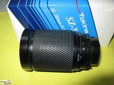 Universal Zoom-Objektiv Tokina SZ-X 28-200 / 3,5-5,3 Macro für Contax / Yashica