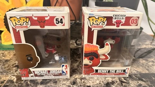 Funko Pop NBA Vinyl Figure Micheal Jordan and Benny The Bull Chicago Bulls Set