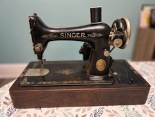 Ancienne machine à coudre électrique Singer 99 1925 avec étui en bois verrouillé