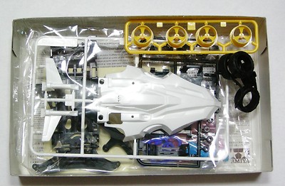 TAMIYA 1998 1/32 AERO MINI 4WD SERIES : NO.7 BLAZING-MAX VS