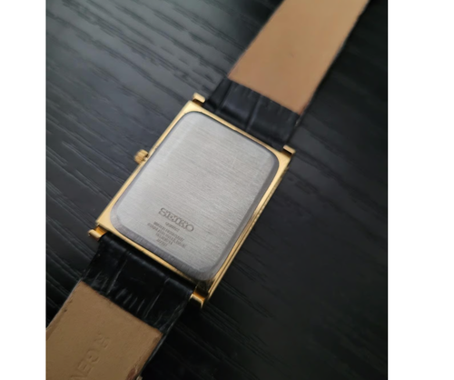 ⭐Pristine - Rare Vintage Seíko Slim Tank Quartz Gentlemen's Leather Wrist Watch - Picture 2 of 5