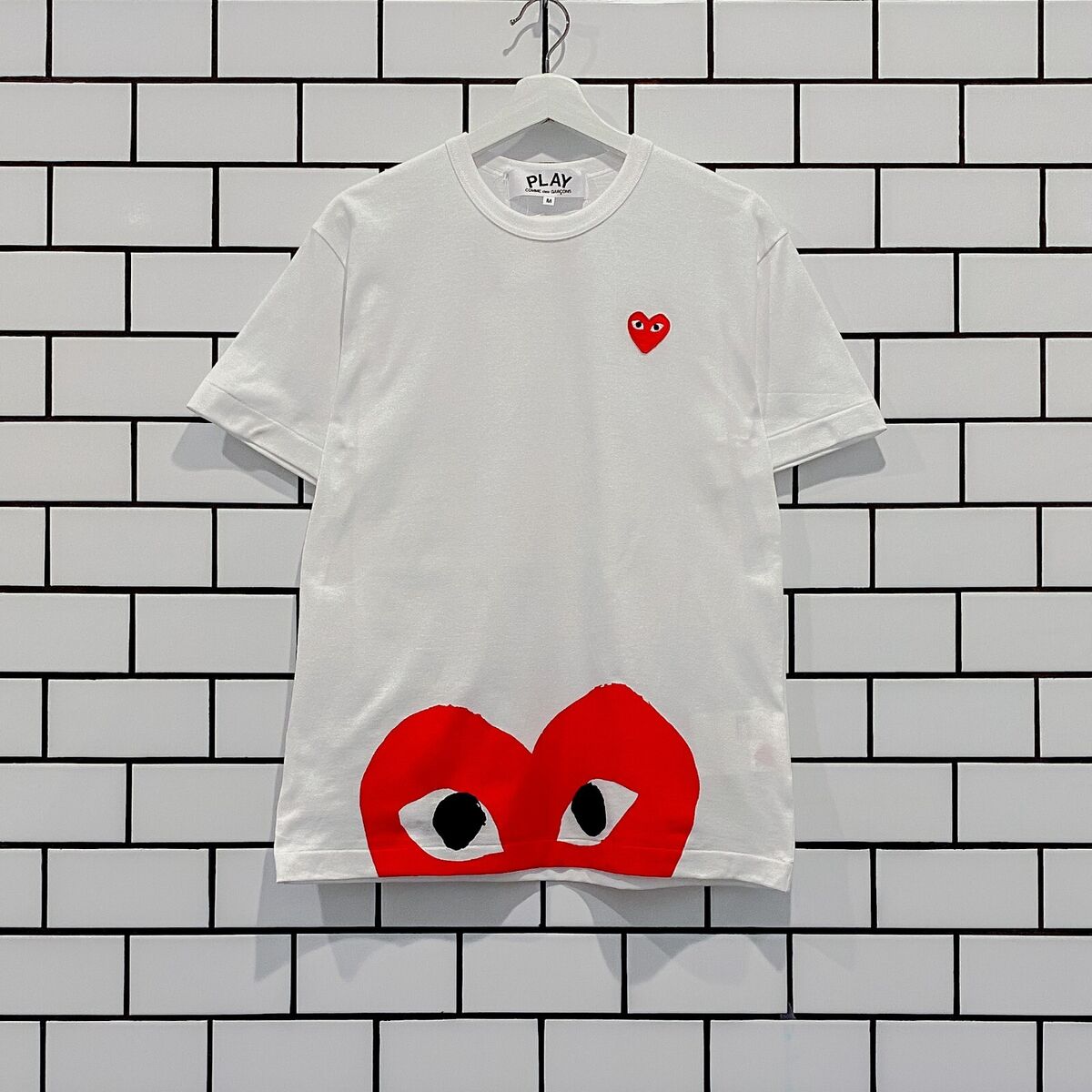 COMME DES GARCONS CDG PLAY HALF HEART TEE AZ-T034-051-1 | eBay COMME DES GARCONS CDG PLAY HALF HEART TEE AZ-T034-051-1 | eBay