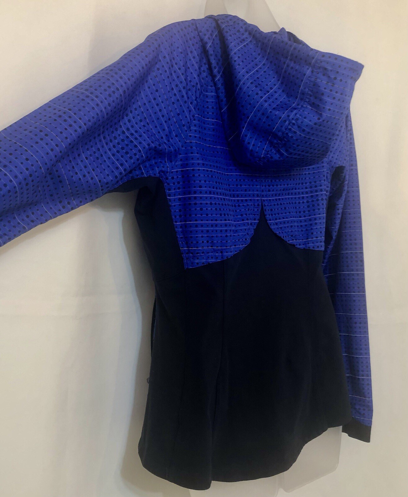 Athleta Jacket Windbreaker Rain Jacket Reflective… - image 18