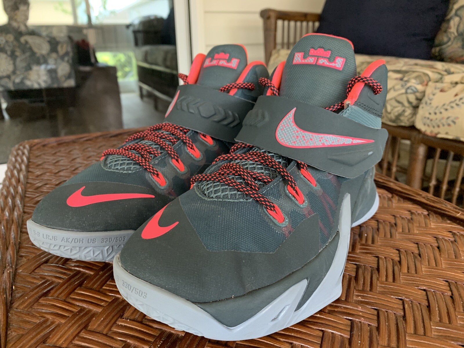 lebron shoes big kids