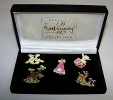 Walt Disney's Classics Commemorative 5 Pin Set W-Black Felt Case