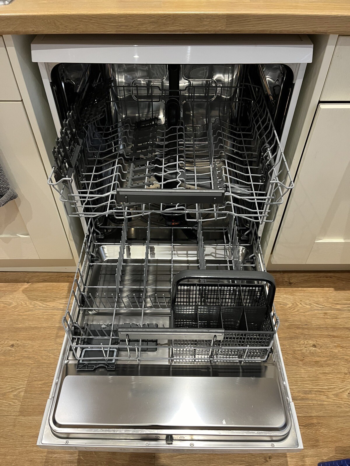 John Lewis JLDWW1327 Freestanding Dishwasher, White eBay