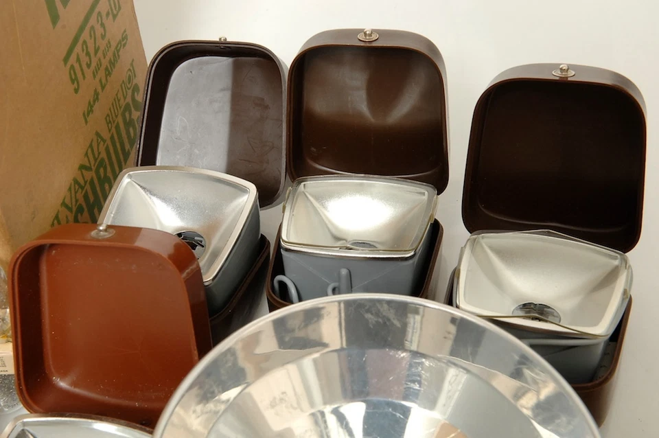 ✅ 10 ZEISS IKOBLITZ FLASH, 160+ BOMBILLAS FLASH. PUNTO AZUL SYLVANIA M3 PHILIPS OSRAM Foto 4 de 4