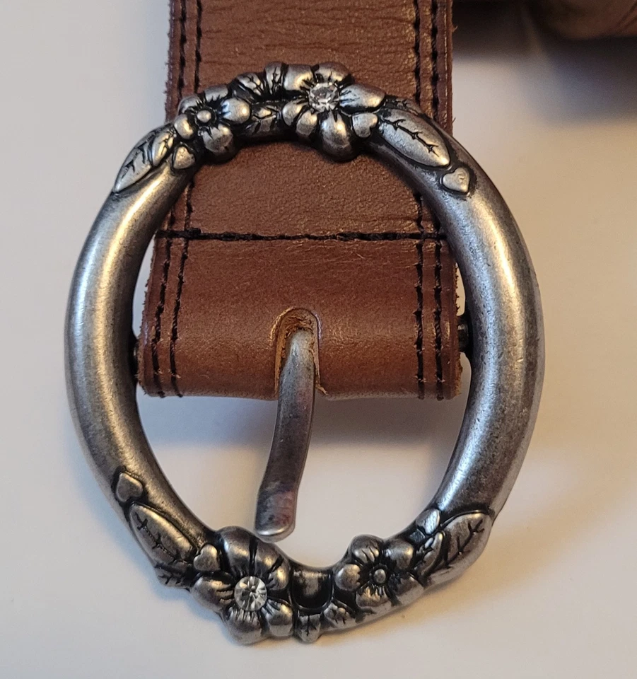 Cinturón de cuero marrón American Eagle Outfitters mujer talla S hebilla de estrás 32" Foto 2 de 4