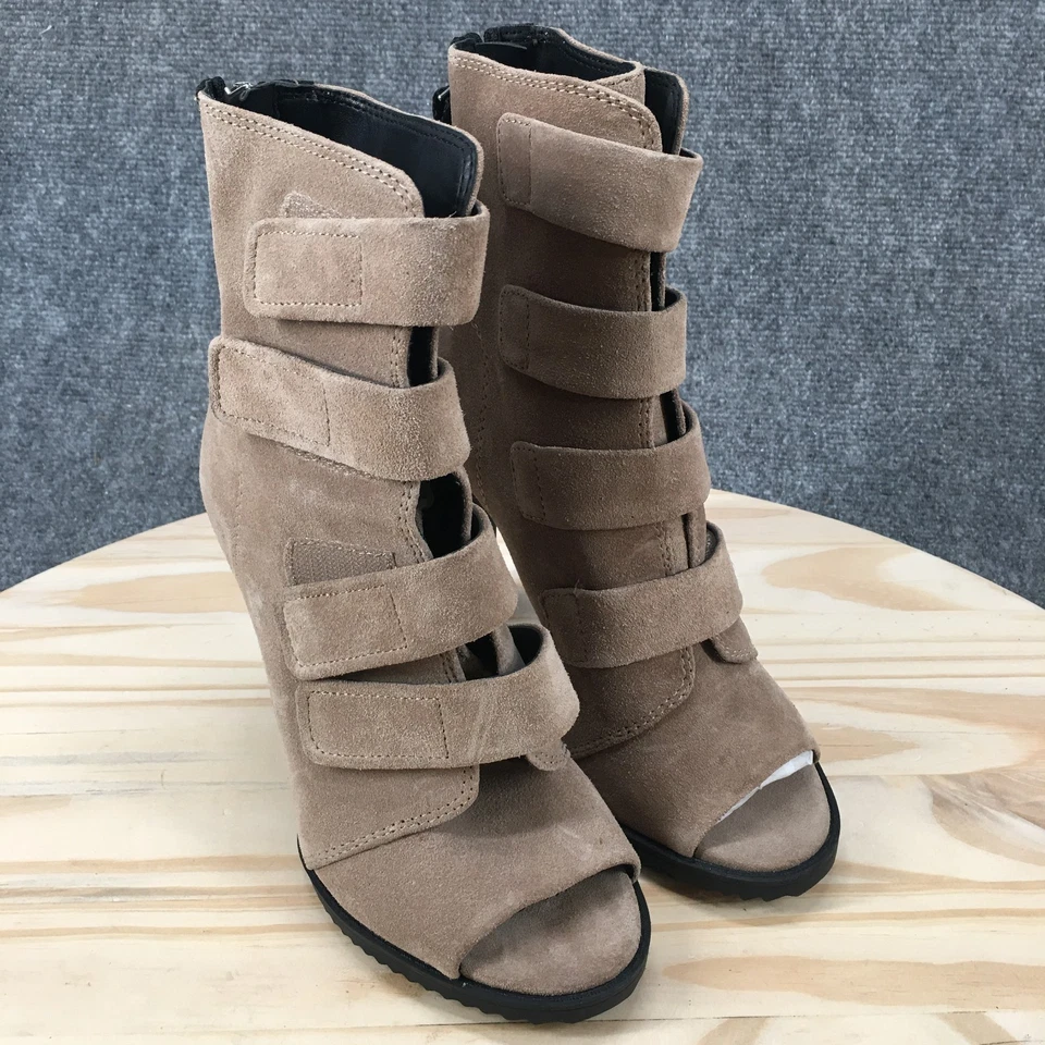 Botas DKNY para mujer 7M Botines Blake Suela Tacones altos Cremallera trasera Gamuza negra NUEVAS Foto 3 de 4
