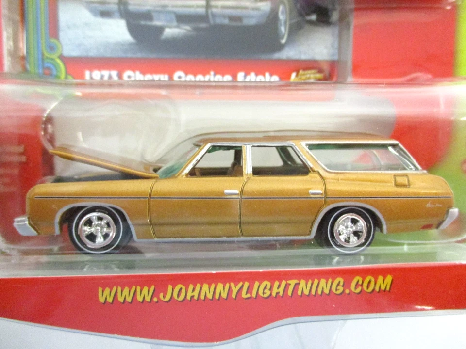 JOHNNY LIGHTNING - THOSE 70S CARS - 1973 CHEVROLET CAPRICE ESTATE STATION WAGON - Image 2 of 4