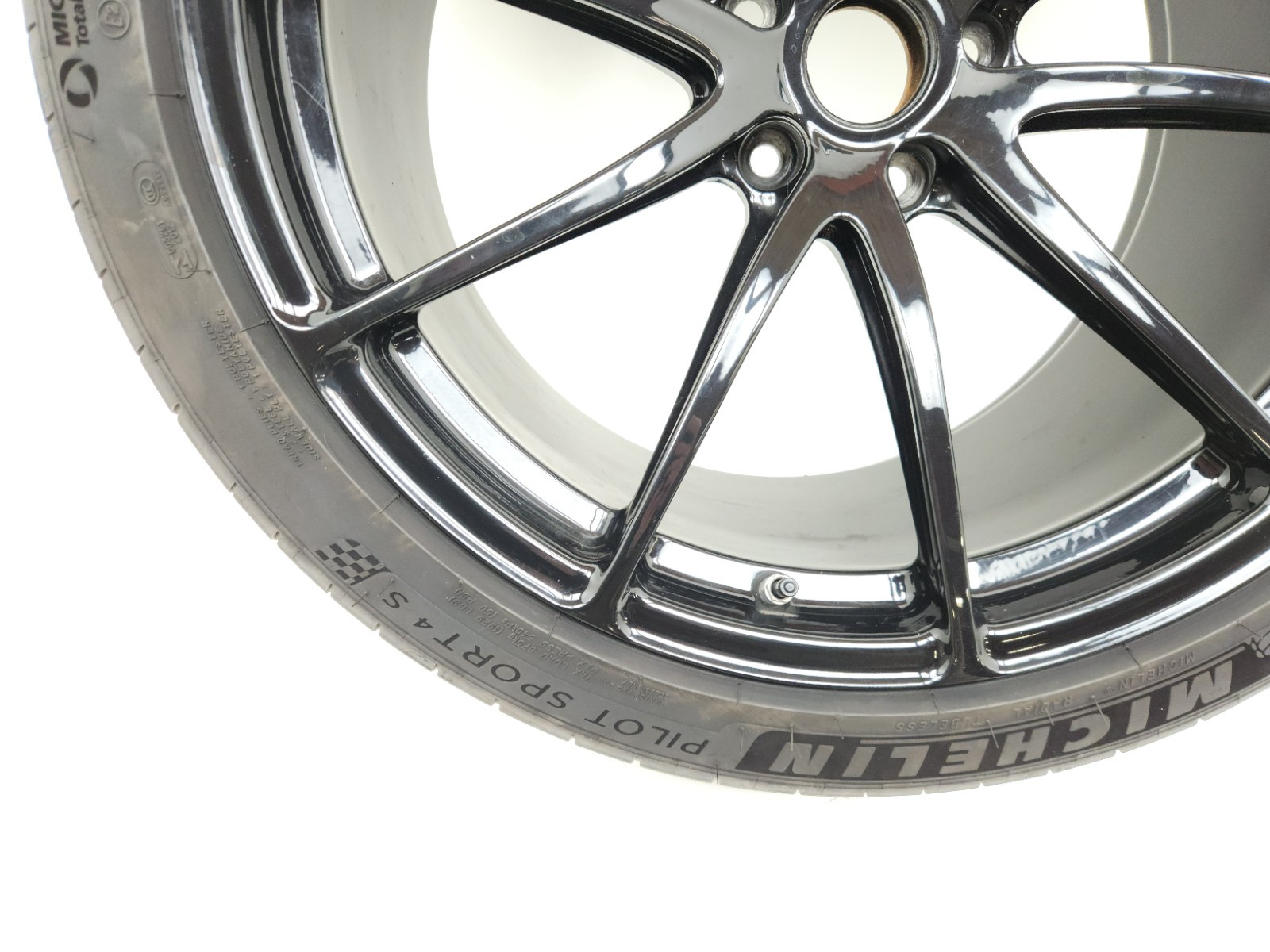 2015-2017 MCLAREN 675LT REAR 10 SPOKE ULTRA LIGHT RIM WHEEL TIRE 11B1699RP OEM