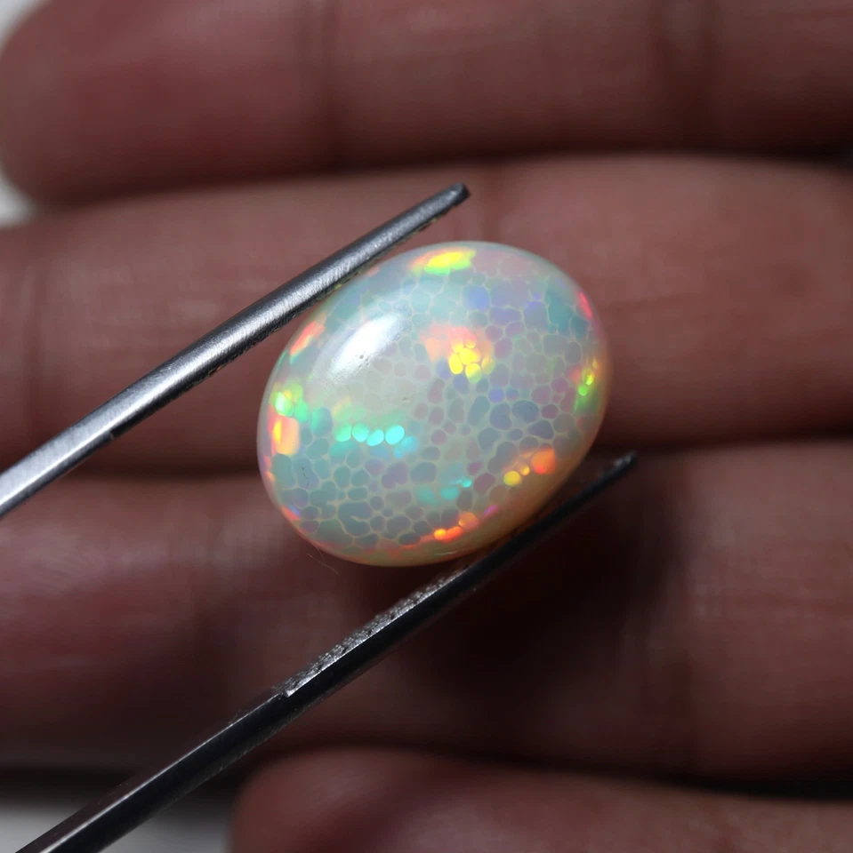 8 Cts 17.3x13.7 MM Real AAA Multi Fire Honeycomb Ethiopian Opal Oval Cabochon - Image 3 of 4