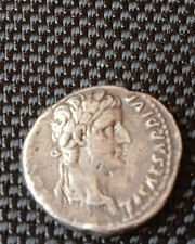 Tiberius AR Denarius  14-37AD (ric 1  30)  Lugdumum mint