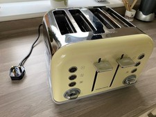Morphy Richards Toaster Model M242003 in Cream Colour  4 Slice Bread Toaster
