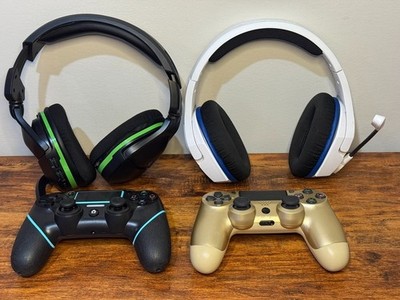 2 Sony DualShock 4 PS4 Controllers & 2 Head Sets ~ Broken/For Parts