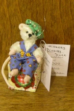 DEB CANHAM Artist Designs HICKORY DICKERY DOC, Nursery Rhyme Coll. 2.75"  