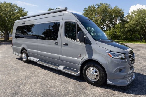NEW 2025 OGV Luxury Coach • V-RV 7RL • 7-Passenger • 208hp Diesel