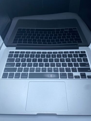 FOR PARTS - Apple MacBook Pro MGX72LL/A 13" 2.6GHz i5-4278U 8GB RAM - See De - Picture 6 of 6
