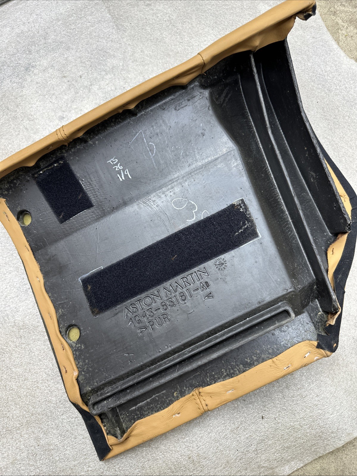 2011 Aston Martin DB9 GT Rear Left Driver Side Bottom Lower Seat Cushion OEM