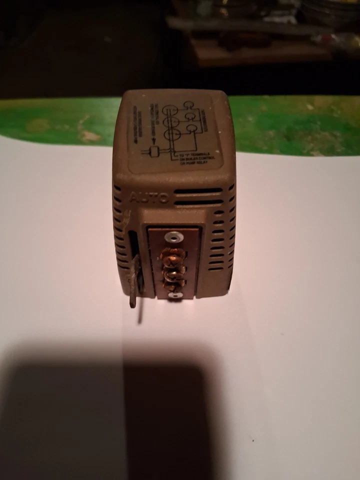 Cabezal eléctrico de reemplazo de caldera fácil hecho Taco Comfort Solutions, válvula de zona Foto 4 de 4