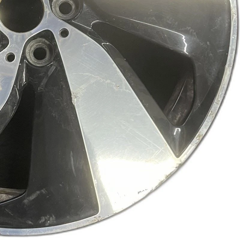 Llanta original delantera derecha BMW i3 mecanizada negra OEM 19” 14-21 6856896 86167 Foto 4 de 4