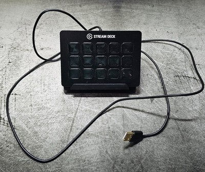 Elgato Stream Deck 20GAA9902 15-Key Studio Controller Black Content Creation USB